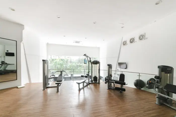 Gym with weight machines at Elizabeth Heights