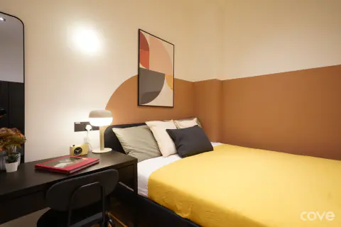 Master ensuite room with a queen bed at 3 Norris Road