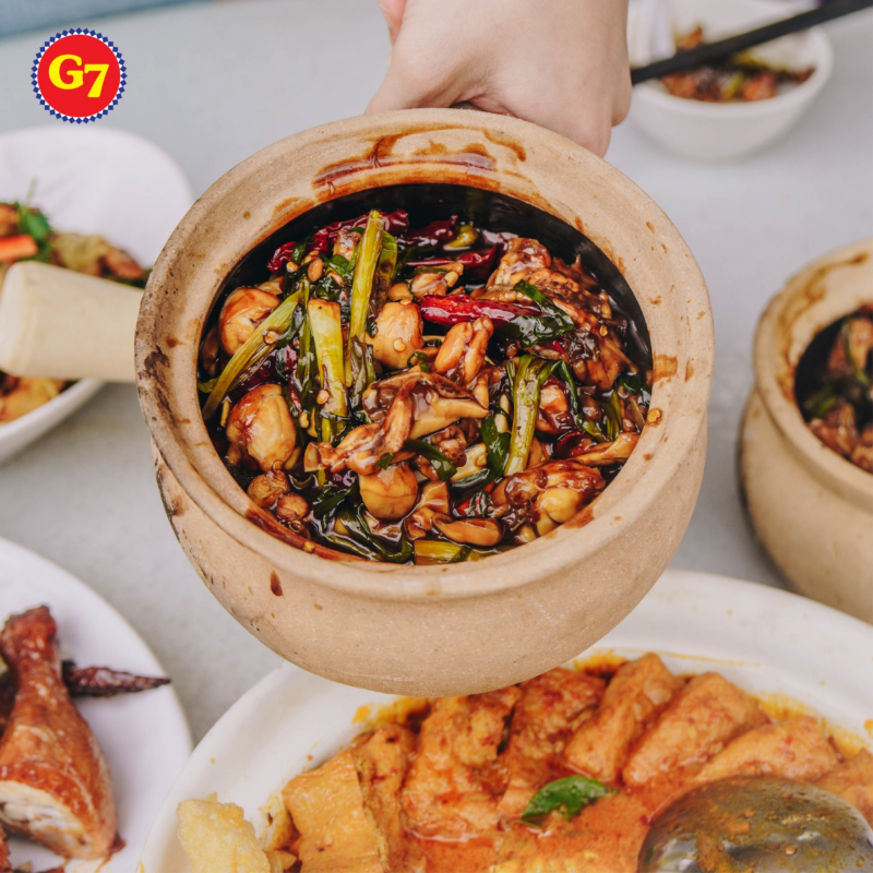 frog meat in a claypot